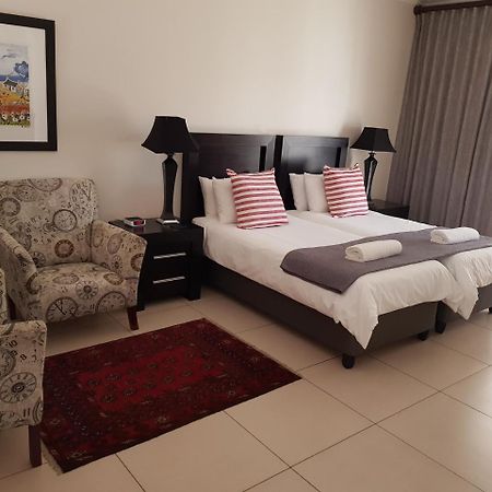 Presidensie Guest Rooms Потчефструм Екстериор снимка