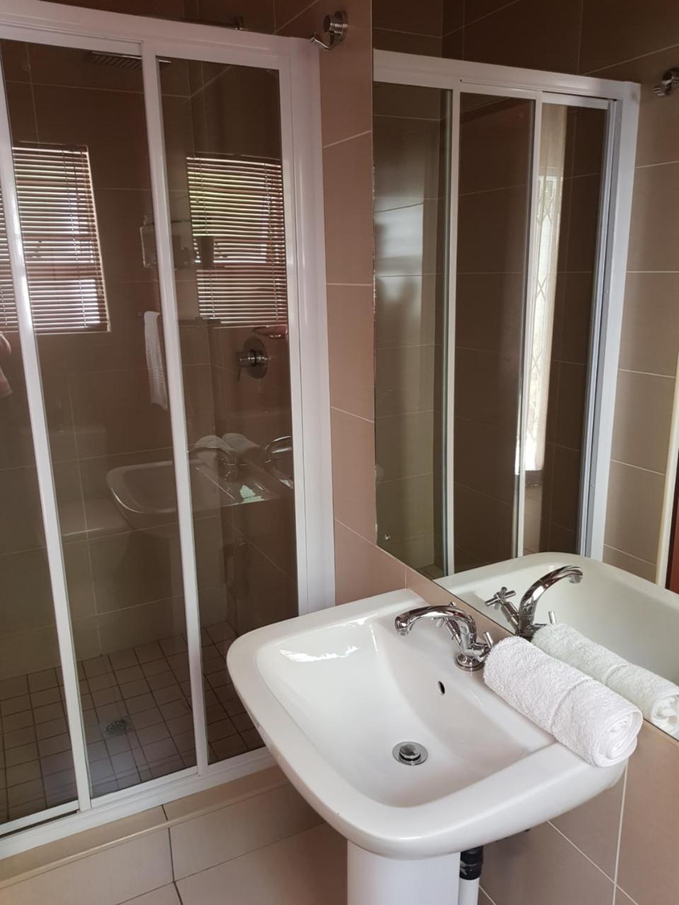 Presidensie Guest Rooms Потчефструм Екстериор снимка